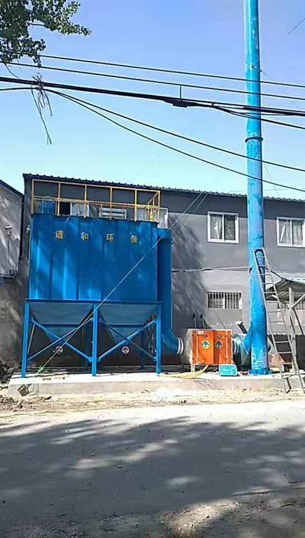 噴塑車間除塵、光氧安裝現(xiàn)場